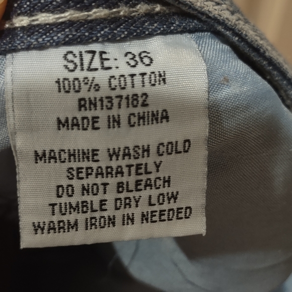 Jeans - Picture 9 of 9